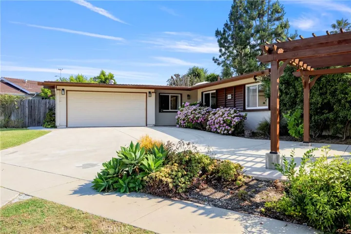 6216 Monero Drive, Rancho Palos Verdes, California 90275