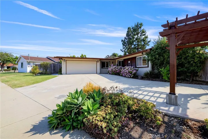 6216 Monero Drive, Rancho Palos Verdes, California 90275