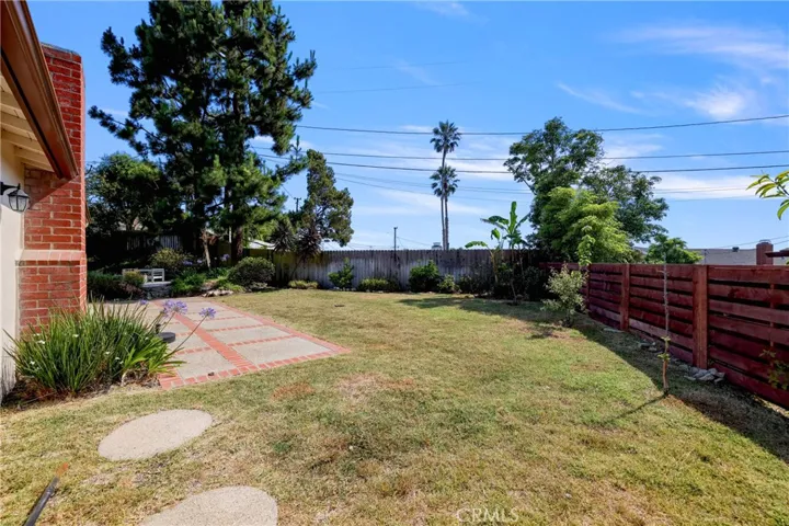 6216 Monero Drive, Rancho Palos Verdes, California 90275