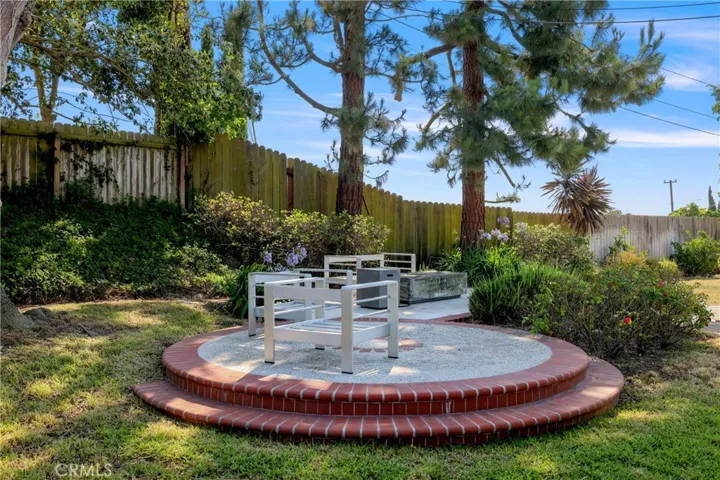 6216 Monero Drive, Rancho Palos Verdes, California 90275