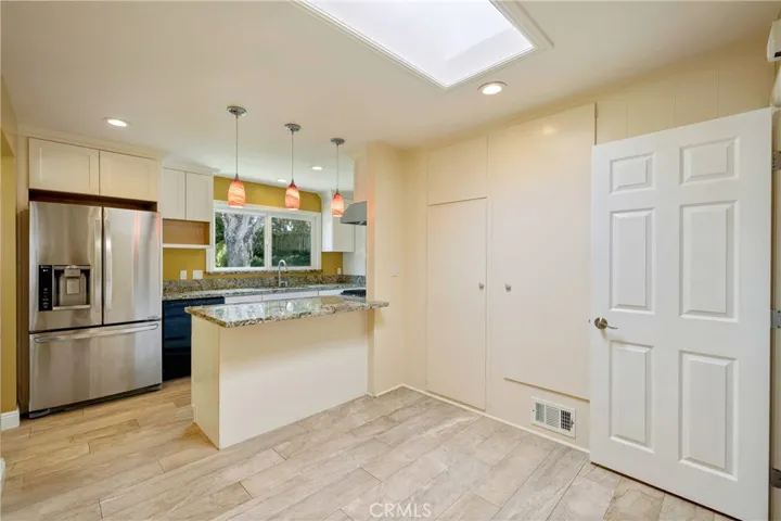 6216 Monero Drive, Rancho Palos Verdes, California 90275
