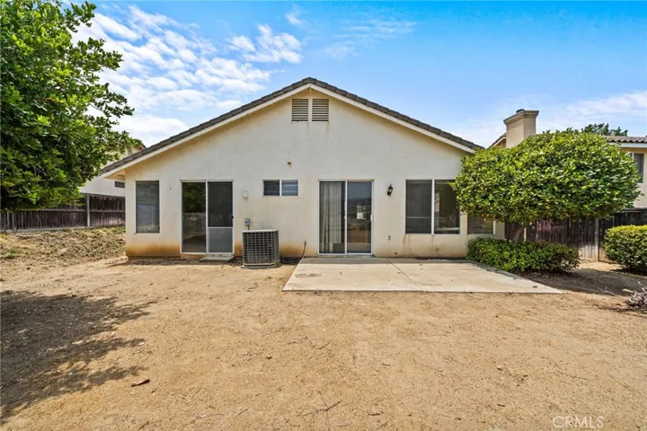 27450 Fallbrook Court, Corona, California 92883