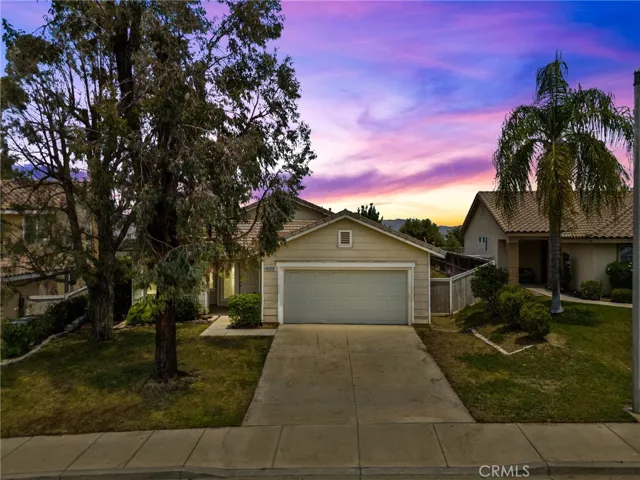 27450 Fallbrook Court, Corona, California 92883