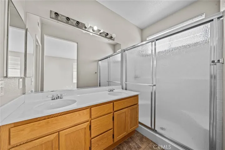 27450 Fallbrook Court, Corona, California 92883