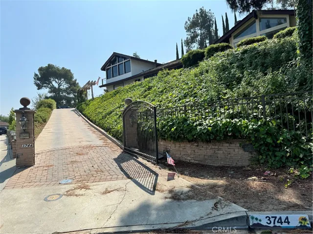 3744 N Hermosa Place, Fullerton, California 92835