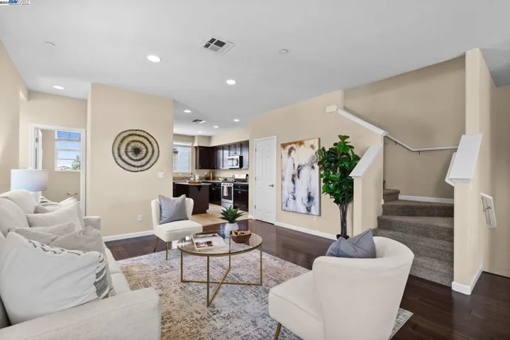 5966 Via Lugano, Fremont, California 94555