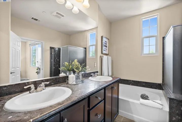5966 Via Lugano, Fremont, California 94555