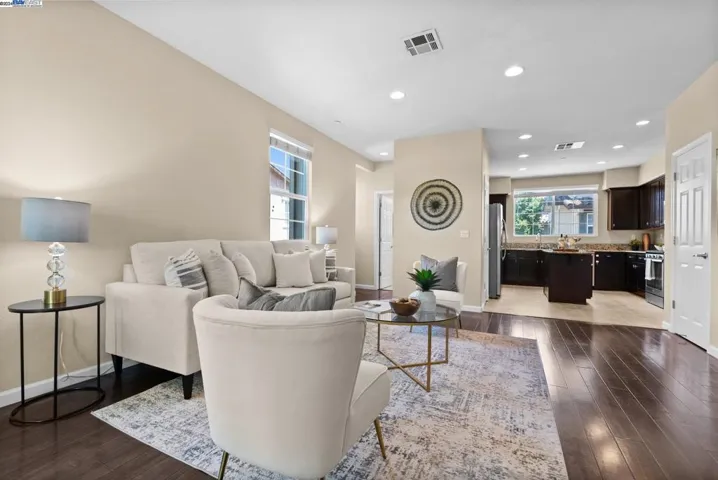 5966 Via Lugano, Fremont, California 94555