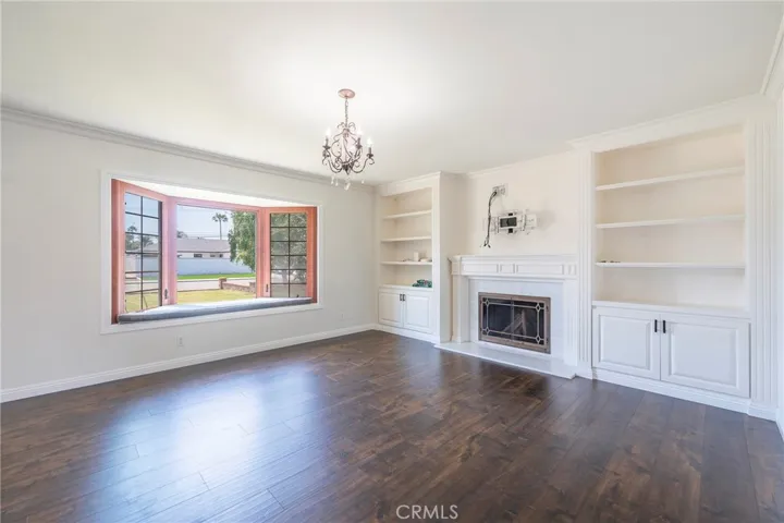 21322 Antigua Lane, Huntington Beach, California 92646
