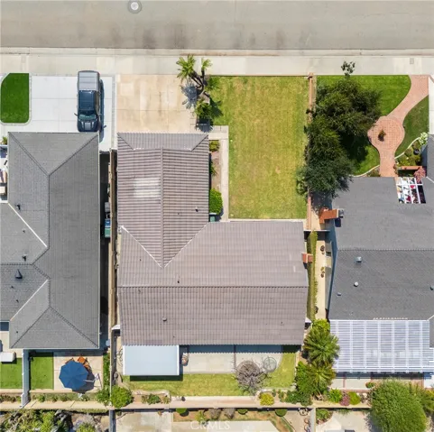 21322 Antigua Lane, Huntington Beach, California 92646