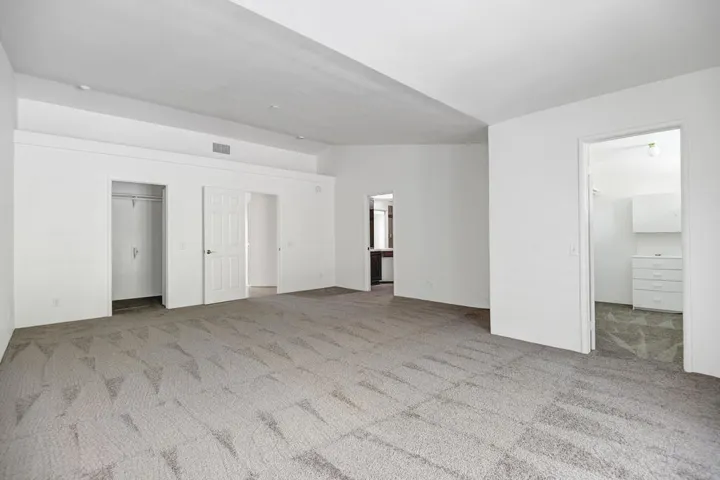 MAIN BEDROOM REVERSE.jpg mls
