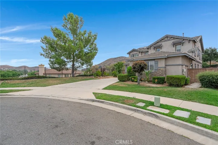 32029 Sugarbush Lane, Lake Elsinore, California 92532