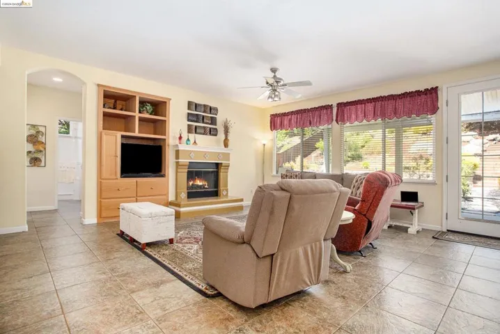 3313 Lair Way, Antioch, California 94531