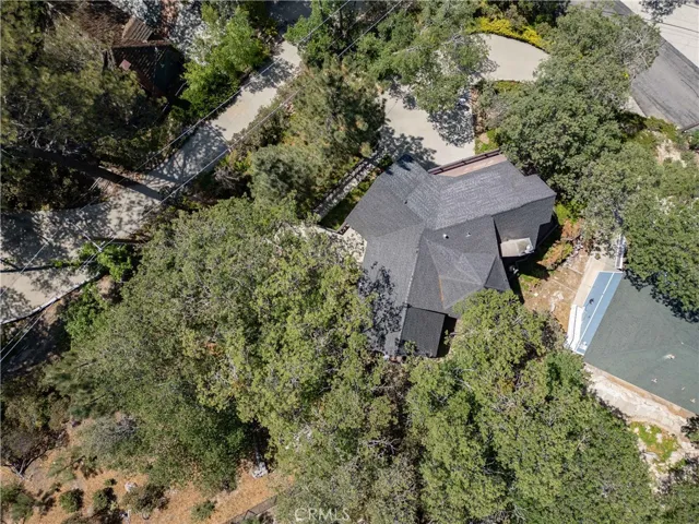 28966 North Shore Road, Lake Arrowhead, California 92352