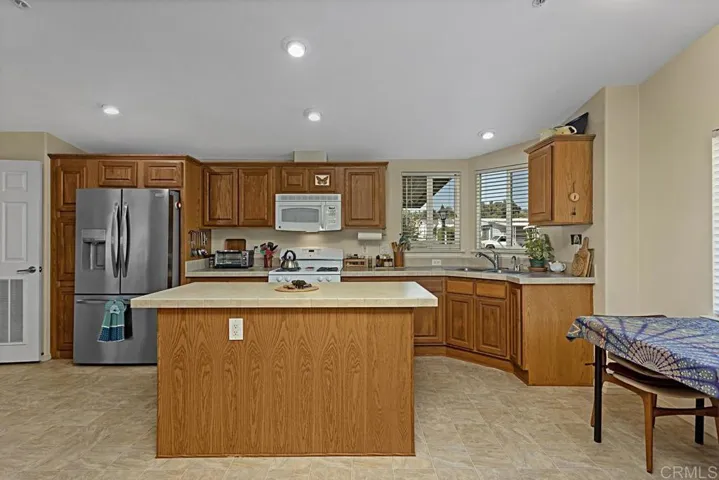 3909 Reche Road 33, Fallbrook, California 92028