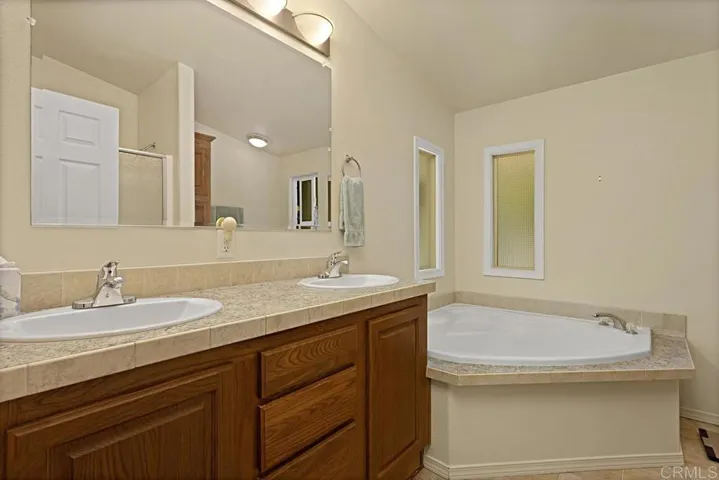 3909 Reche Road 33, Fallbrook, California 92028