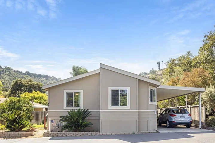 3909 Reche Road 33, Fallbrook, California 92028