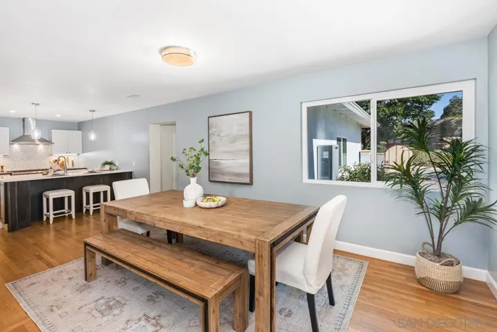 5990 Sagebrush, La Jolla, California 92037