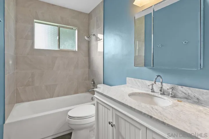 2nd Bathroom