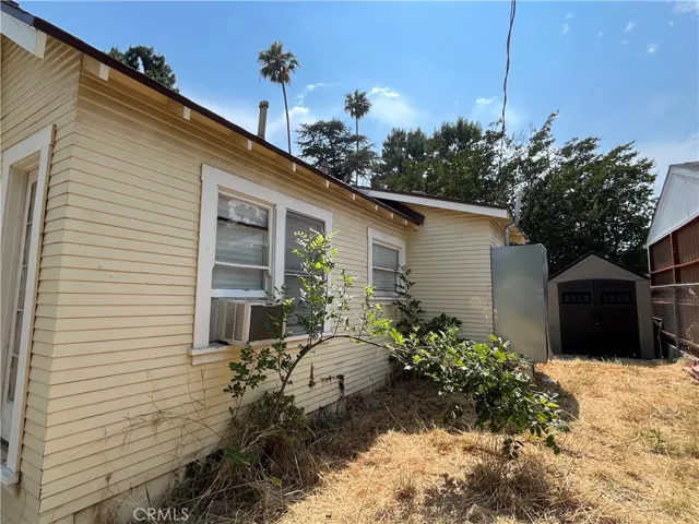 17805 Ludlow, Granada Hills, California 91344