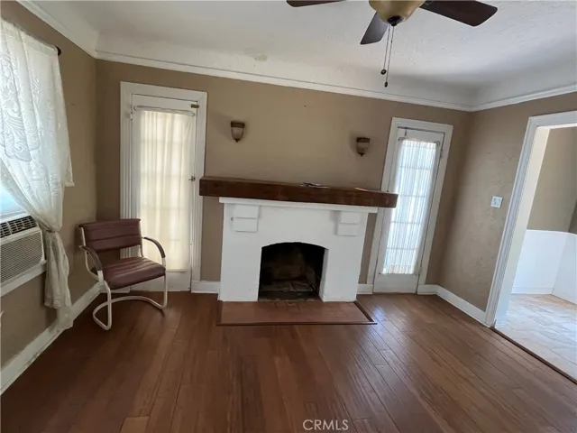 Fireplace with mantle