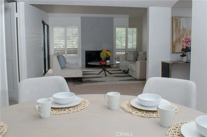 1325 Valley View Road 301, Glendale, California 91202