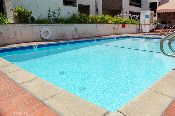 1325 Valley View Road 301, Glendale, California 91202