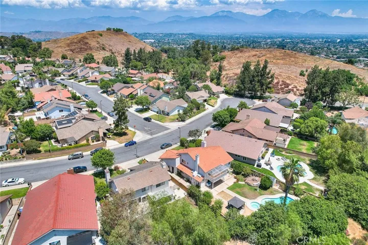 14 Stagecoach Drive, Phillips Ranch, California 91766