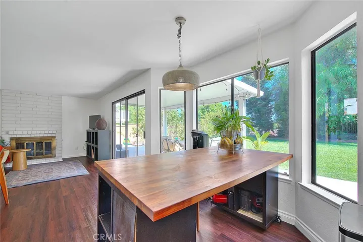 Nook to family room view