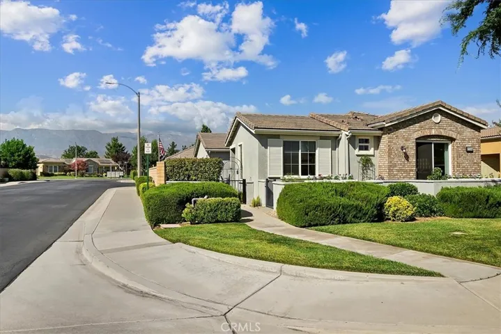 1556 Four Seasons Circle, Beaumont, California 92223
