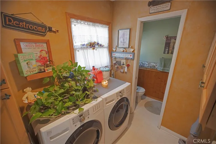 Laundry Room Sm Restroom