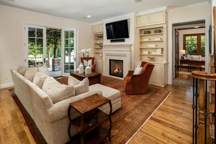 915 Berkeley Avenue, Menlo Park, California 94025