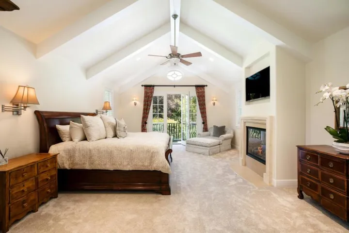 915 Berkeley Avenue, Menlo Park, California 94025