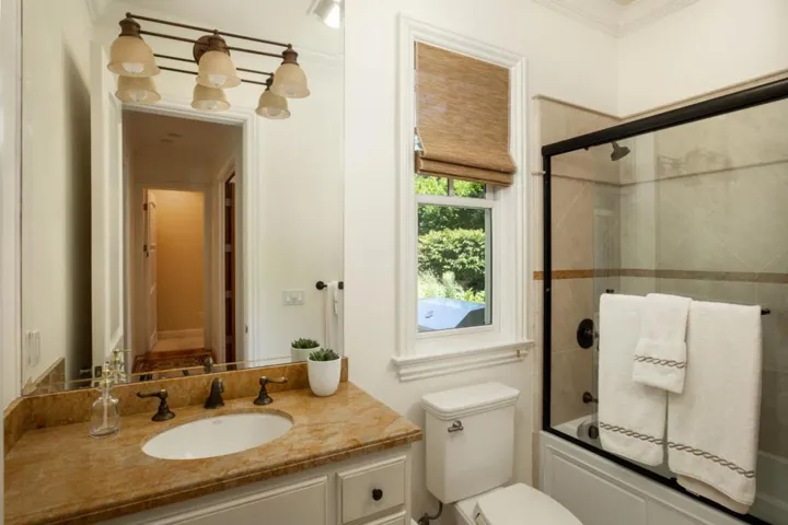 915 Berkeley Avenue, Menlo Park, California 94025