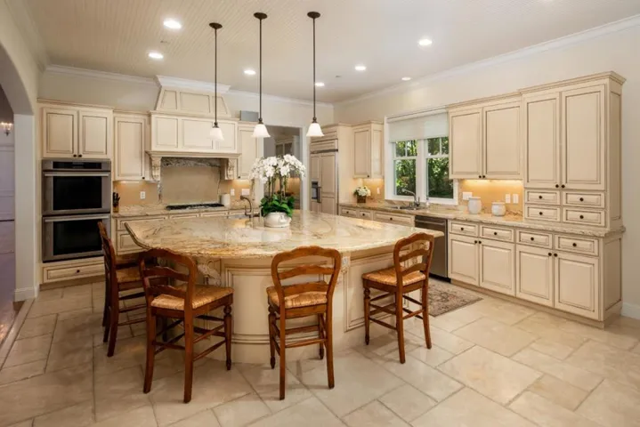 915 Berkeley Avenue, Menlo Park, California 94025