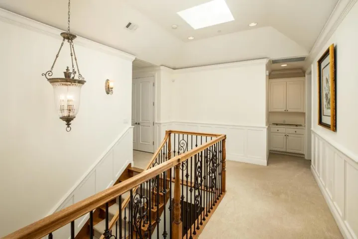 915 Berkeley Avenue, Menlo Park, California 94025