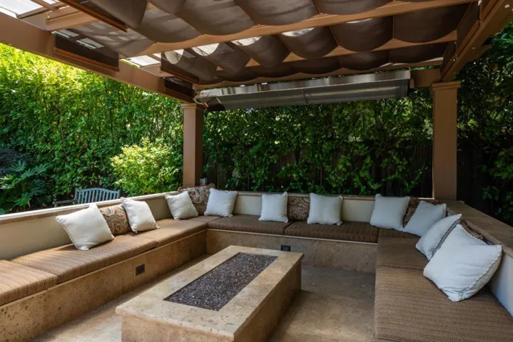 915 Berkeley Avenue, Menlo Park, California 94025
