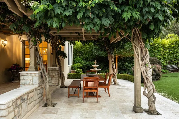 915 Berkeley Avenue, Menlo Park, California 94025