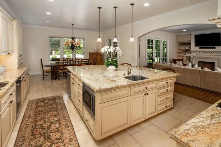 915 Berkeley Avenue, Menlo Park, California 94025