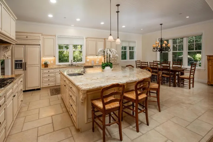 915 Berkeley Avenue, Menlo Park, California 94025