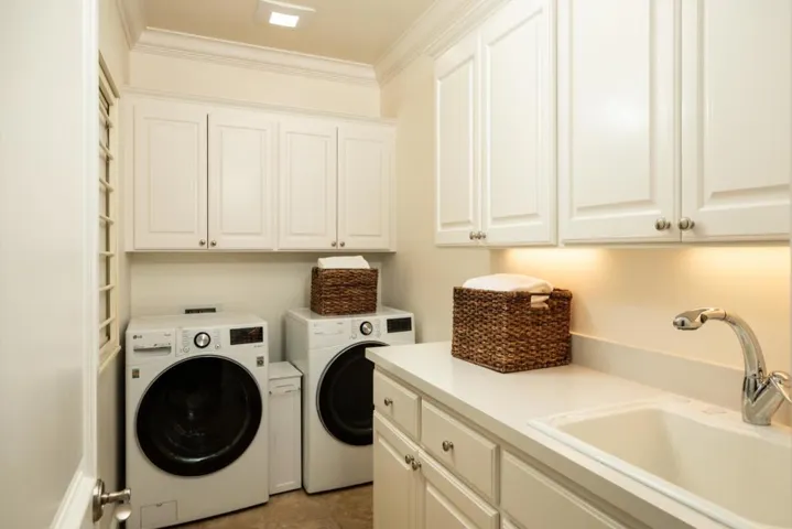 915 Berkeley Avenue, Menlo Park, California 94025