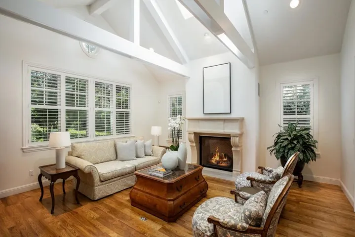 915 Berkeley Avenue, Menlo Park, California 94025