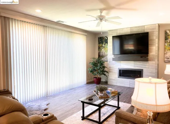 191 Amberwind Cir, Oakley, California 94561