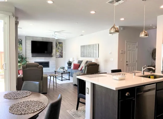 191 Amberwind Cir, Oakley, California 94561