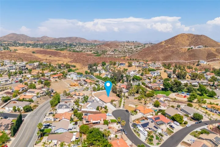 22800 Granite Dome Pl, Canyon Lake, California 92587