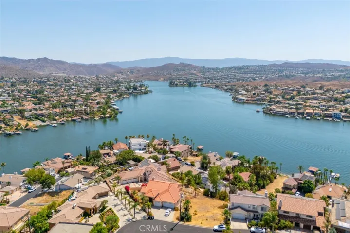22800 Granite Dome Pl, Canyon Lake, California 92587