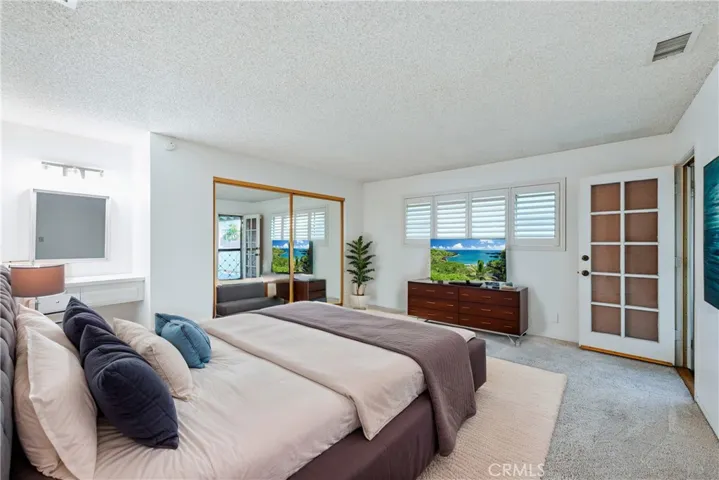 -Virtually Staged