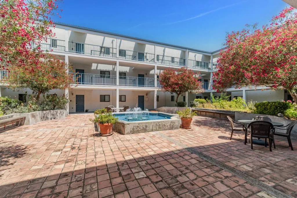 4681 Albany Circle 146, San Jose, California 95129 home-pic-20