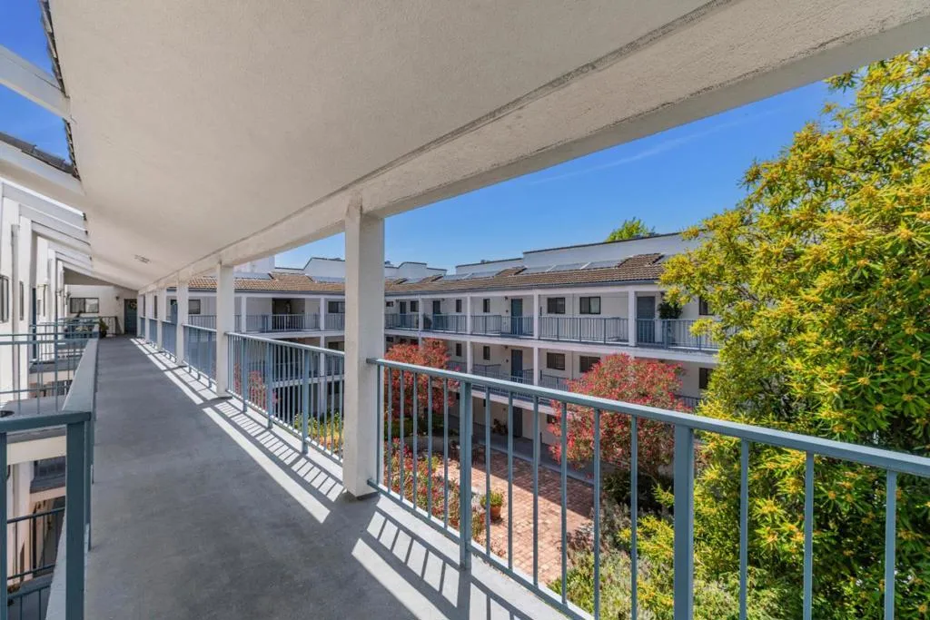 4681 Albany Circle 146, San Jose, California 95129 home-pic-27