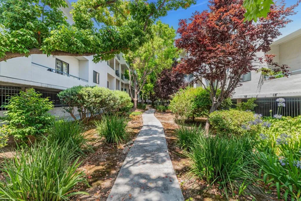 4681 Albany Circle 146, San Jose, California 95129 home-pic-23